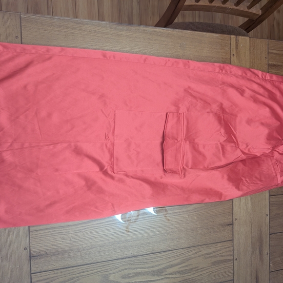 Women's Forever 21 Cargo Maxi Skirt Color Strawberry Pink Size S NWT - Picture 5 of 10